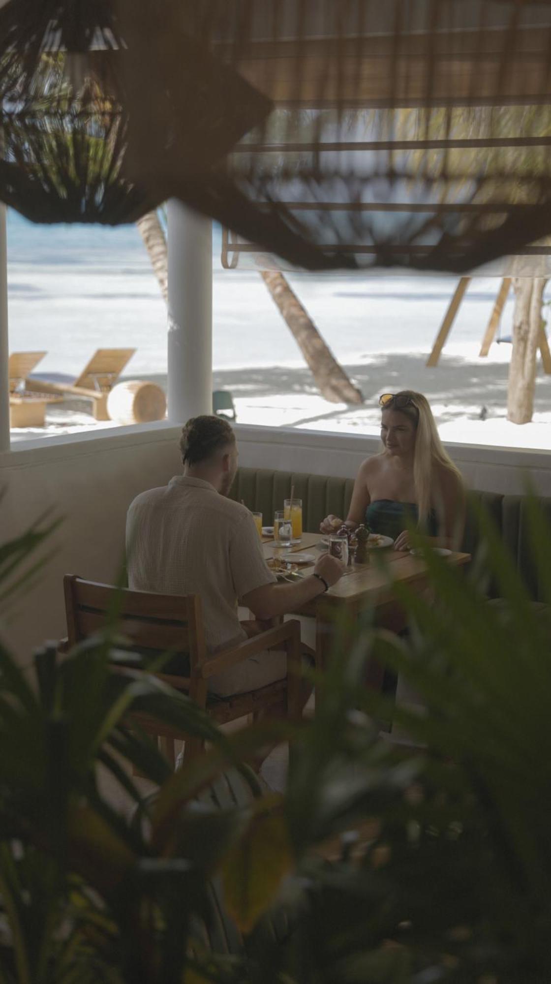 Stone Beach Club Dhiffushi Exteriér fotografie